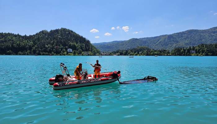 gasilci čoln jezero Bled