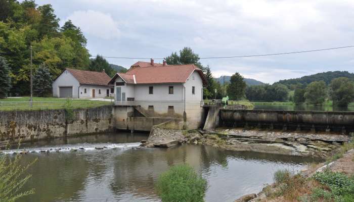 manjša elektrarna, Slape