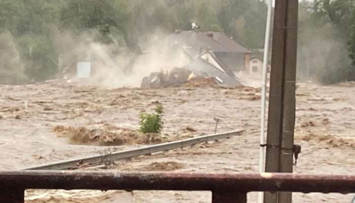 jesenik, poplave, češka, porušena hiša