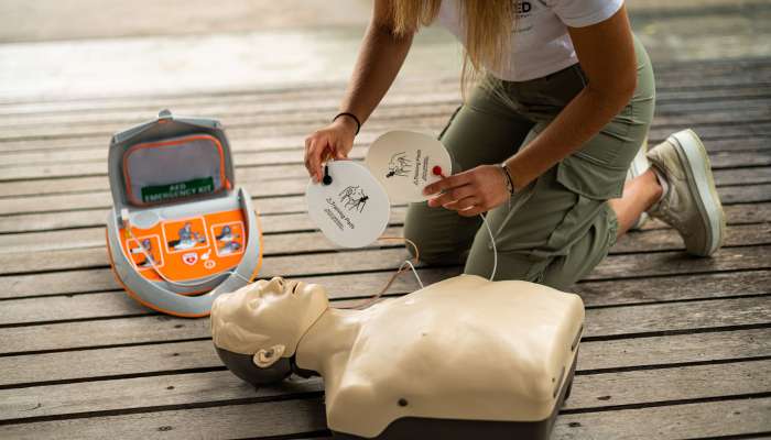 defibrilator, aed, društvo-aed, oživljanje