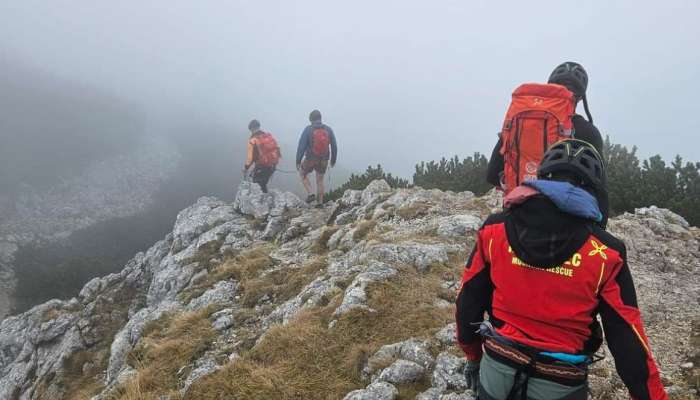 raduha, pomoč tujima planincema