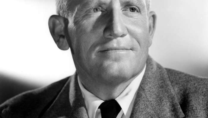 Spencer Tracy (1900 - 1967) je eno največjih igralskih imen Hollywooda, vendar je imel tudi svojo te