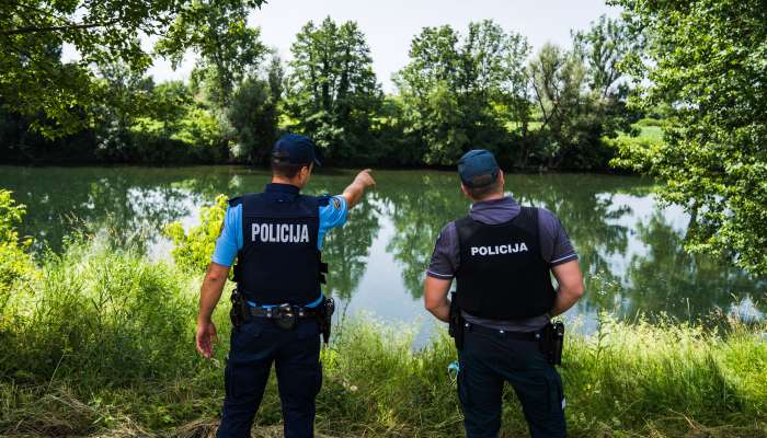 slovenska policija, meja, migracije