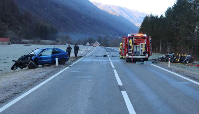 Posledice prometne nesreče na Tolminskem