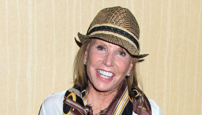 Leslie Charleson