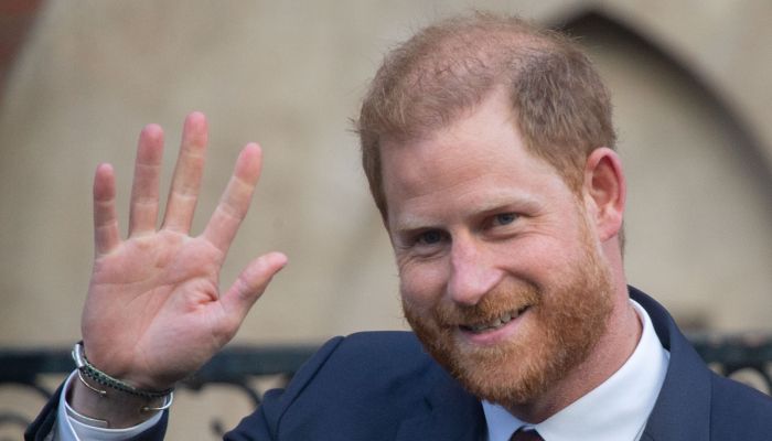 Princ Harry - Princ Harry pa se bo kmalu vrnil v rodno Veliko Britanijo, kjer se že šušlja, da naj b