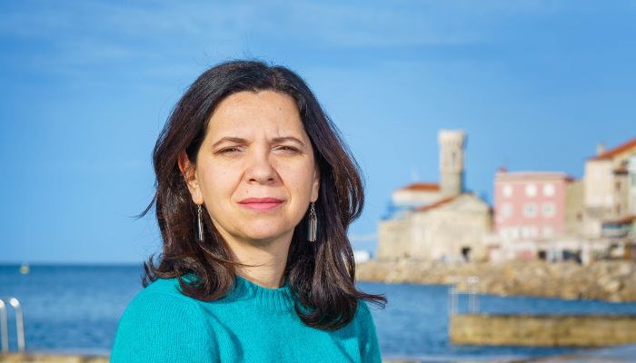 Karmen Švegl