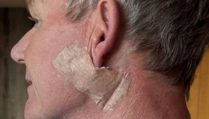 Gordon Ramsay - Svoje oboževalce in sledilce je opomnil, da ne pozabijo na kremo za sončenje, saj nj
