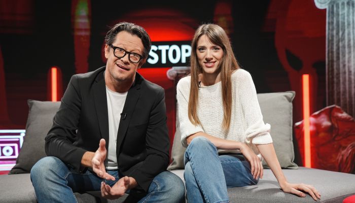 Monika Avsenik je v oddaji nonSTOP pri Boštjanu Klunu iskreno spregovorila o svoji glasbeni poti