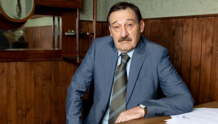 Lik sem gradil v posvetu s scenaristi, režiserji, sam pa sem glede na scenarij in besedišče nekako v