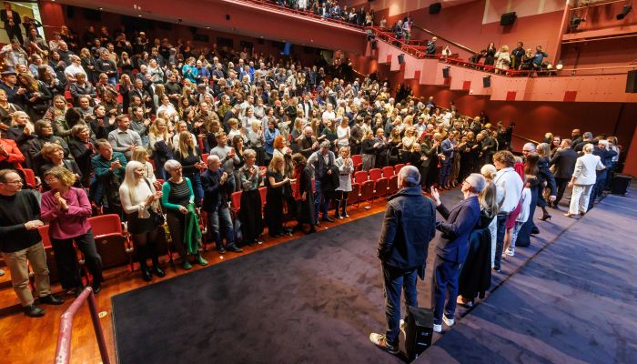 Liffe, Belo se pere na devetdeset - Na festivalu Liffe je podrl rekord za najhitreje razprodan film