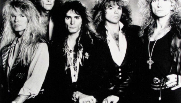 Whitesnake čisto na koncu devetdesetih: Adrian Vandenberg, Tommy Aldridge, Steve Vai, Rudy Sarzo  in