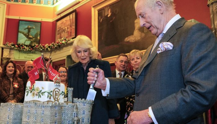 Kralj Karel, Kraljica Camilla - Kralj Karel je v družbi kraljice Camille in izbranih gostov praznova