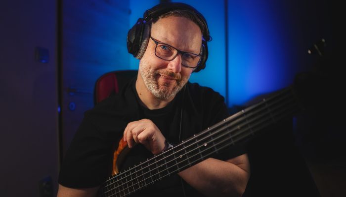 Na Aktual Romantiki ni samo vprašanje, katero pesem zavrtimo – ampak