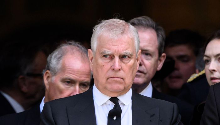 princ Andrew - Princa Andrewa in njegove zahteve do svojega policijskega spremljevalca, ne bodo prei