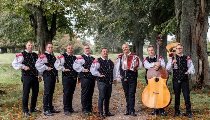 Nova skladba je kot spomin na tradicijo in domačnost, pr