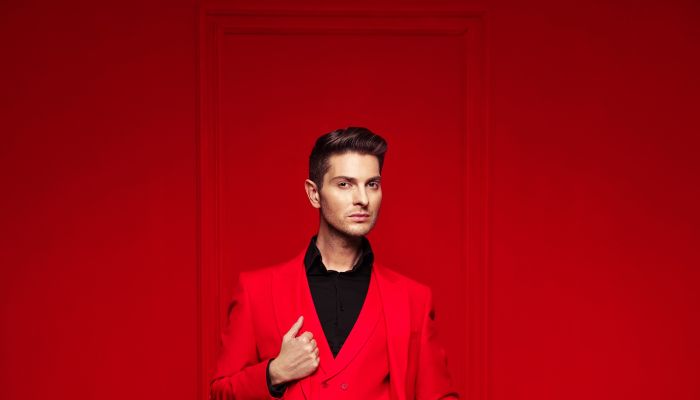 Najdaljša noč v letu bo zanj prvič brez mikrofona ..