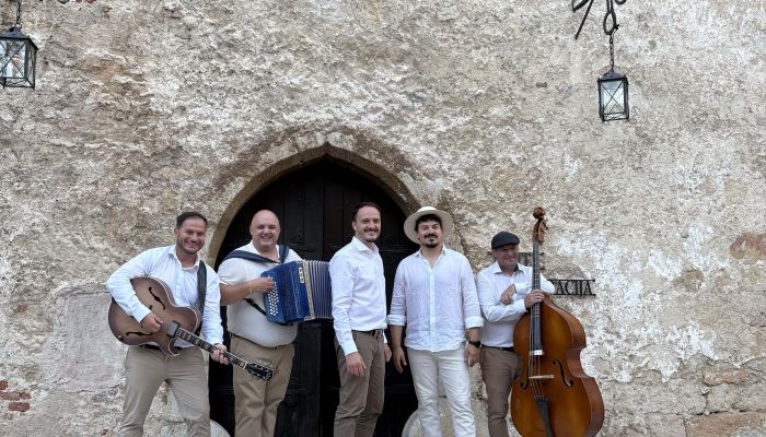 Podnaslov prireditve Noč Modrijanov 2026 je Ritem življenja, glas srca, pravijo priljubljeni glasben