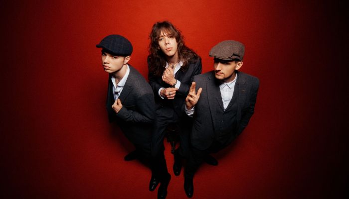 Trio, ki dokazuje, da so za močan rock’n’roll včasih dovolj le kitara, bas in bobni