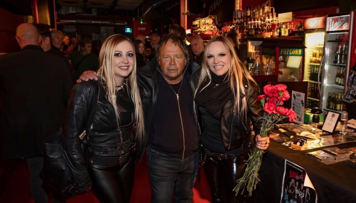 Slovenski pojem rockerja Pero Lovšin je prišel uživat v različnih zvrsteh rokenrola.