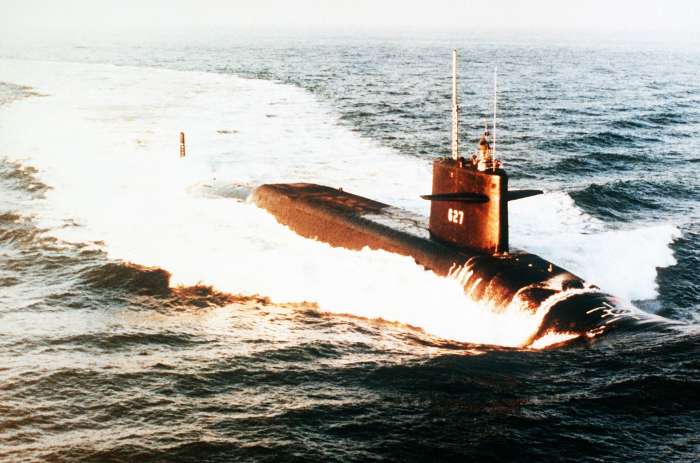 Je ameriška podmornica odprla vrata časa in prostora?