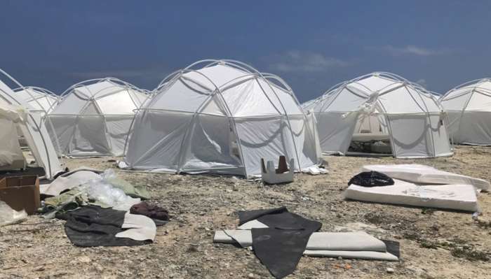 Festivalski polom: "ujetniki" v šotorih brez hrane in sanitarij