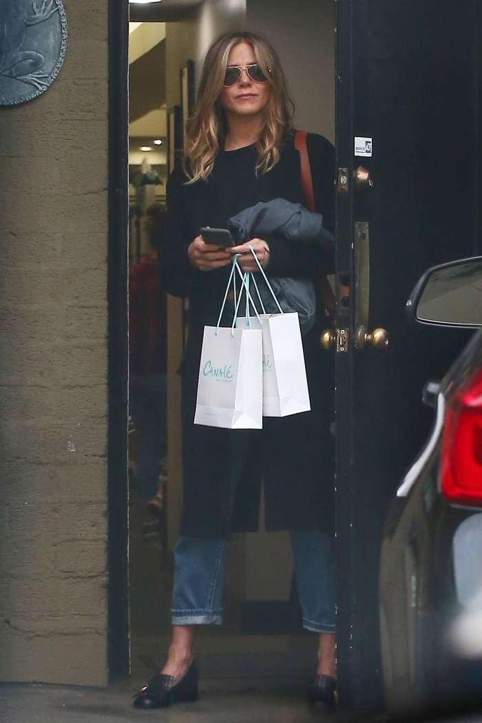 Jennifer Aniston paparace postavila pred hudo preizkušnjo