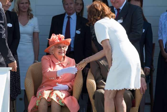 Susan Sarandon je presenetila kraljico