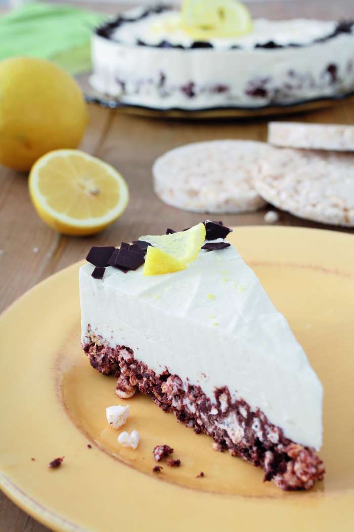Kremna in osvežilna slaščica: torta iz skutne kreme z limono