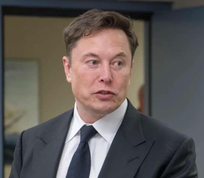 Elon Musk - Sanjač, ki želi ljudi popeljati na Mars