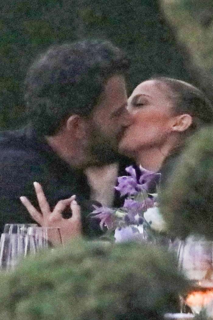 FOTO: Prvi poljubi nove stare romance!