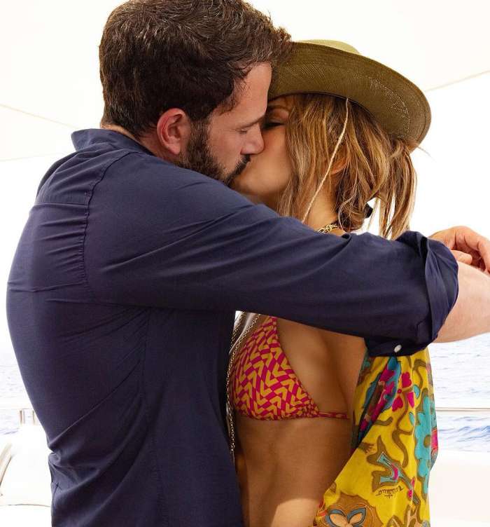 Strastni poljubi Jennifer Lopez in Bena Afflecka na njeni rojstnodnevni zabavi
