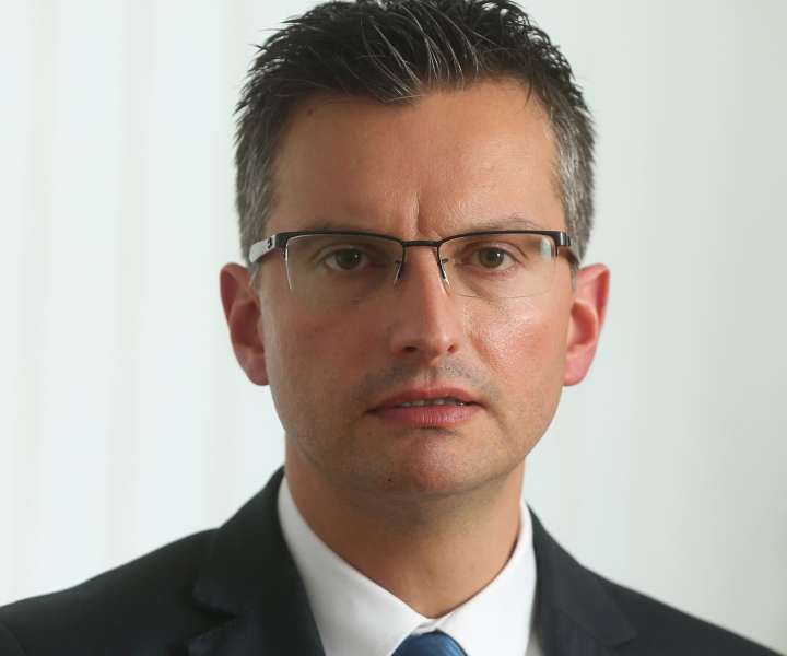 Predsednik slovenske vlade Marjan Šarec ima temno stran.