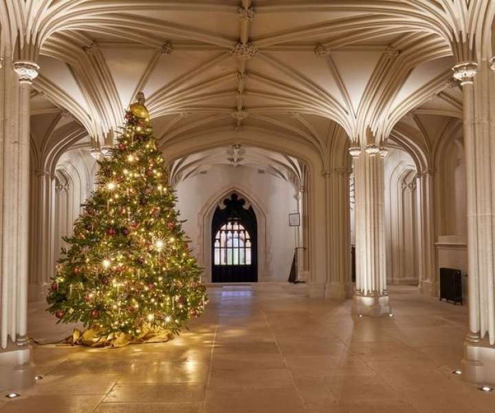 Božična okrasitev Windsorskega gradu