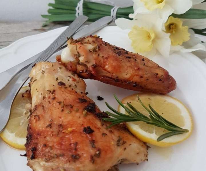 Pečen piščanec z rožmarinom in limono