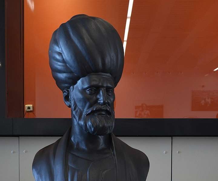 Doprsni kip Pirija Reisa v turškem pomorskem muzeju v Carigradu