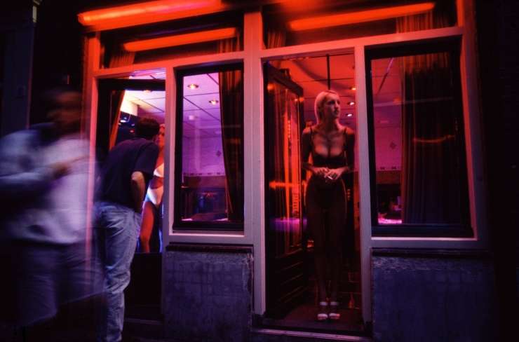 Amsterdamske prostitutke bi lahko zapustile razvpito rdečo četrt