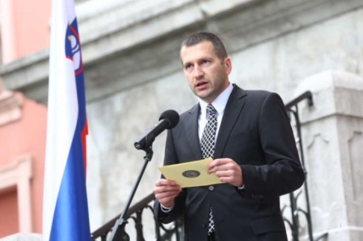 Damir Črnčec:  Majniška deklaracija 2014 povabilo mladim, da ne zapuščajo Slovenije