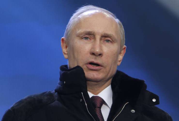 Putin: Rusija za zdaj ne bo odgovorila na ameriške sankcije
