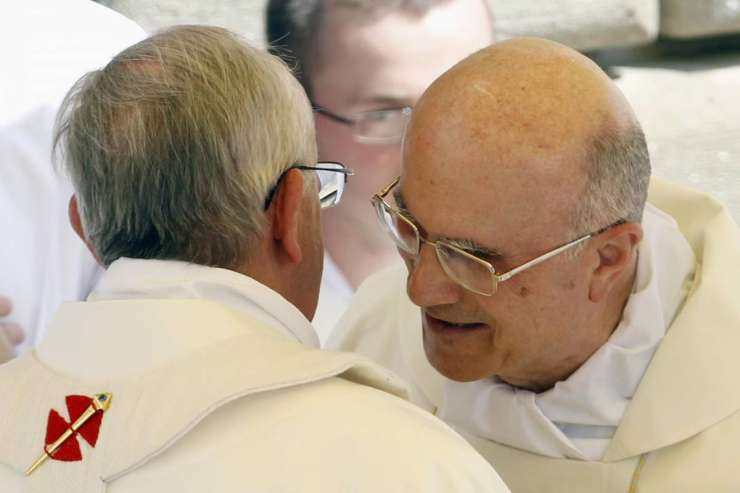 Papež spet menja: tokrat vatikanskega državnega tajnika