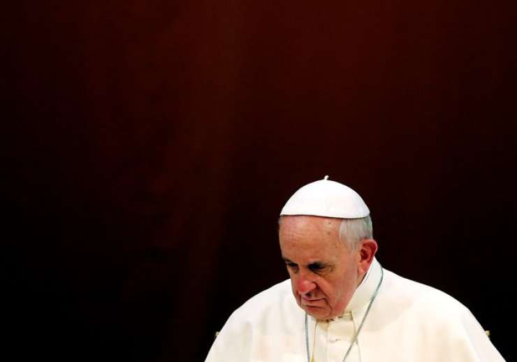 Papež: Med egoistično ravnodušnostjo in nasilnimi protesti še vedno obstaja tretja možnost: dialog