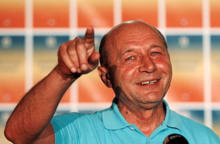 Referendum o odpoklicu romunskega predsednika Basescuja neveljaven