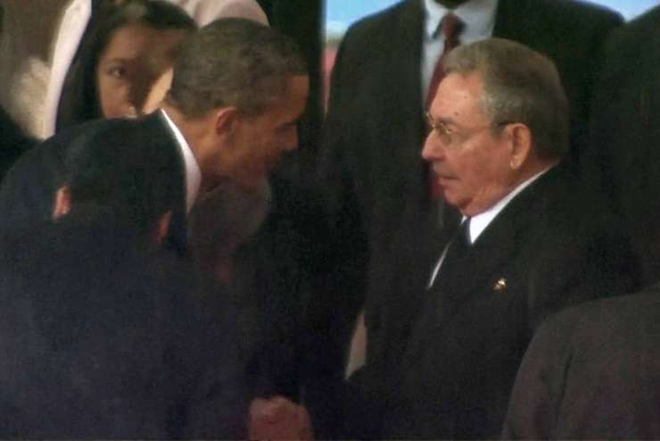Fidel Castro pozdravil rokovanje brata Raula z Obamo
