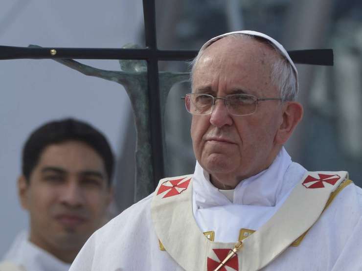 Papež: Če je nekdo gej in išče Gospoda, kdo sem jaz, da bi ga obsojal?