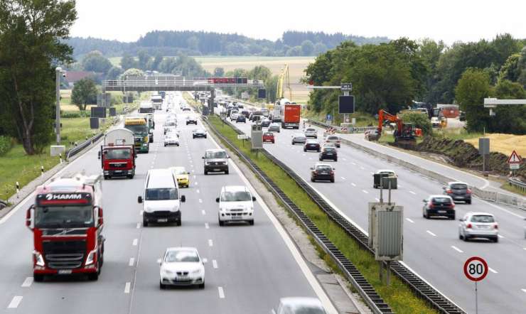 Nemčija bo tujcem zaračunavala cestnine