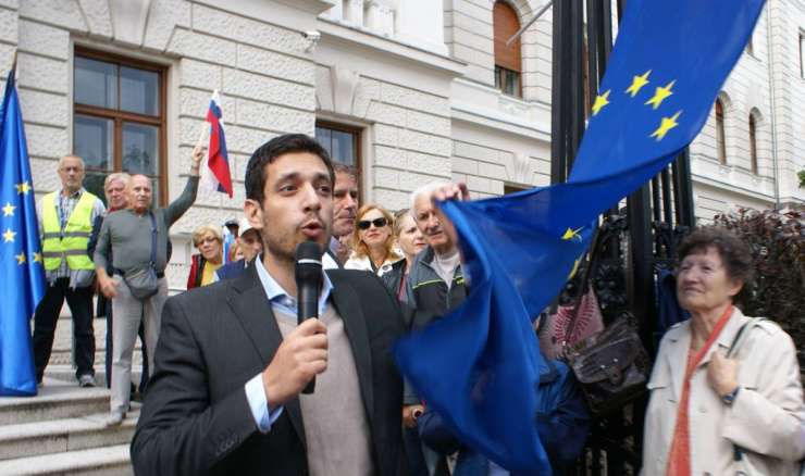 Grk Kyranakis: Komunizem nima kaj iskati v Evropski uniji! (FOTO)