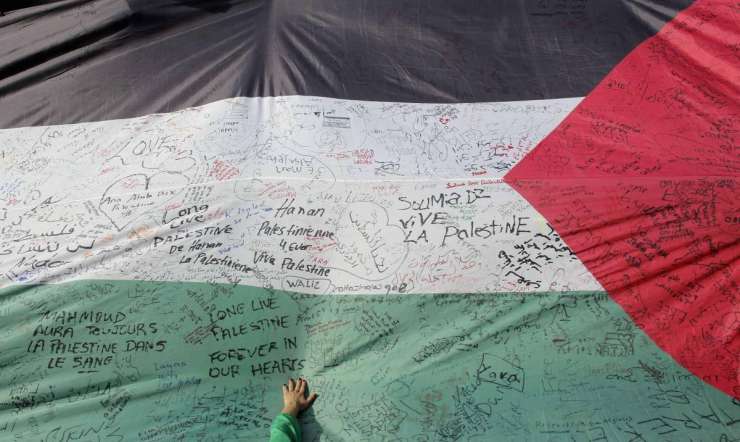 Evropski parlament preložil glasovanje o priznanju Palestine