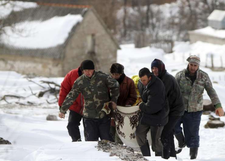 V desetih dneh zaradi mraza v Evropi umrlo že več kot 500 ljudi