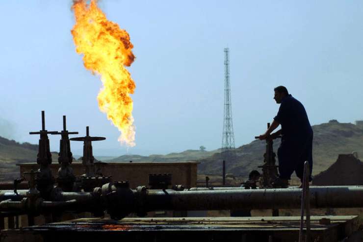 Občutno višje cene nafte po iranskih raketnih napadih