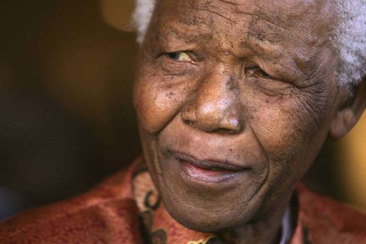 Nelson Mandela je v kritičnem stanju